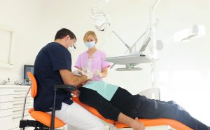 parodontologie-et-implant-a-avignon-Vaucluse-84000-dr-richard-garrel-specialiste-en-implantologie